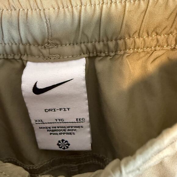 Nike Swim Trunks Mens 2XL XXL Green Board Shorts Swim Surf Swoosh Lightweight - Picture 6 of 7